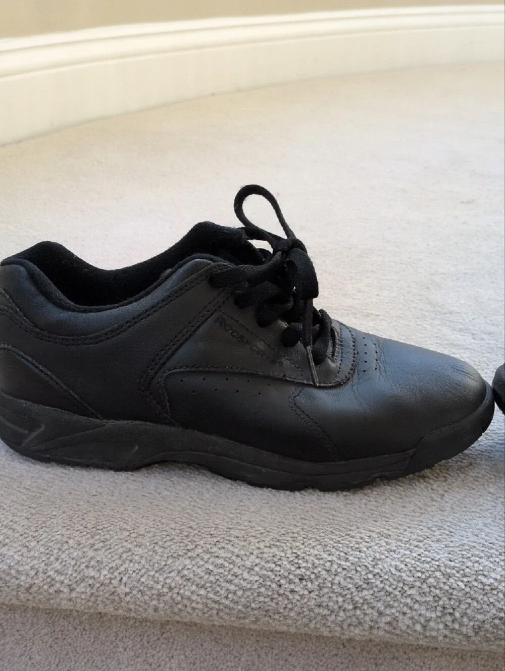 Women's RocSports Black Lace-Up Leather Walking Shoes
